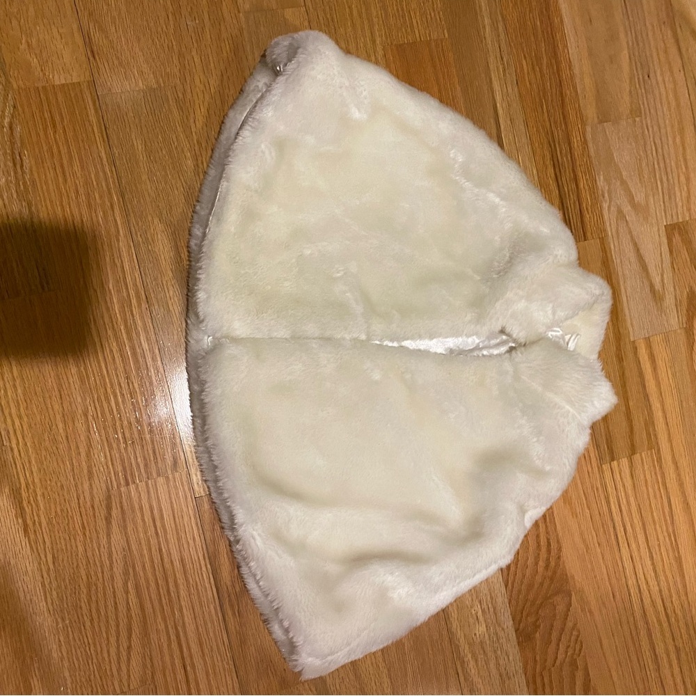 White Faux Fur Capelet
